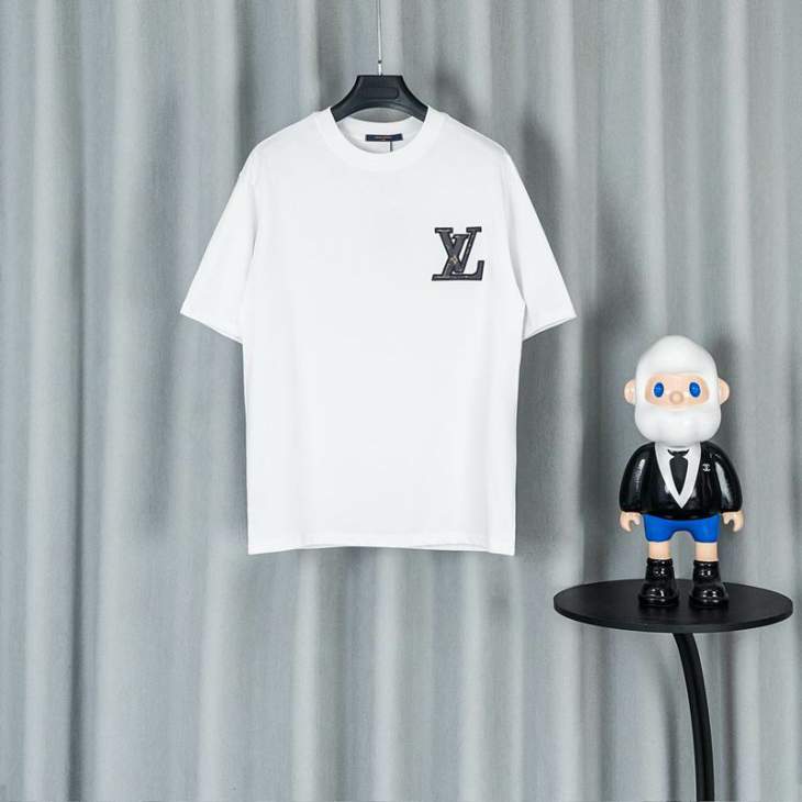 Picture of Louis Vuitton T Shirts Short _SKULVS-2XLaztx157835